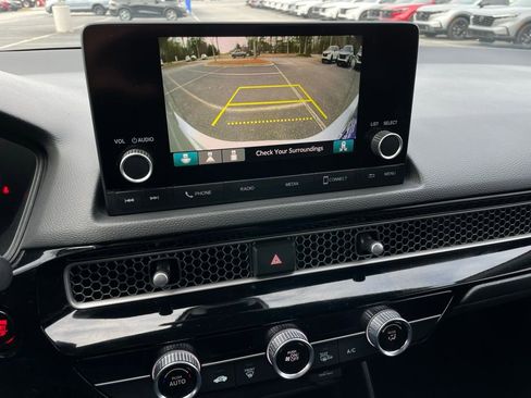 Used 2025 Honda Civic Sport image 17