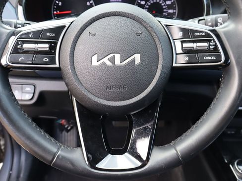 Used 2022 Kia Seltos S FWD image 10