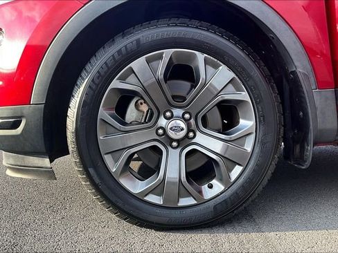 Used 2018 Ford Explorer Sport w/ Equipment Group 401A image 8