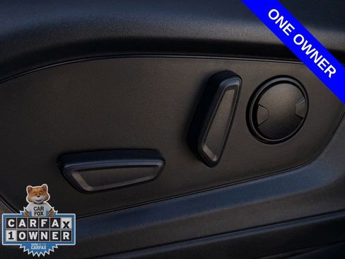 Used 2023 Ford Explorer Platinum w/ Technology Package image 7