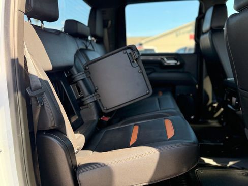 Used 2025 GMC Sierra 2500 AT4 image 15