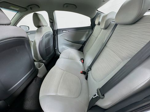 Used 2016 Hyundai Accent SE FWD image 25