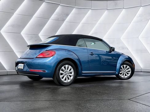Used 2017 Volkswagen Beetle 1.8T S FWD image 6
