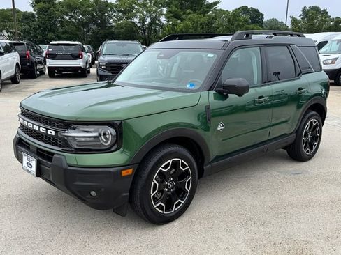 Used 2025 Ford Bronco Sport Outer Banks w/ Outer Banks Tech Package+ AWD/4WD image 12