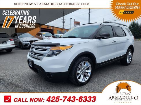 Used 2014 Ford Explorer XLT w/ Equipment Group 202A AWD/4WD image 1
