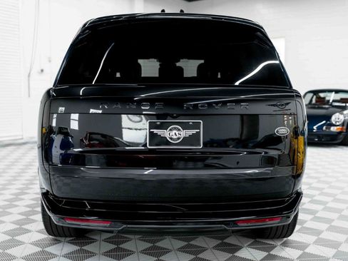 Used 2023 Land Rover Range Rover SE AWD/4WD image 8