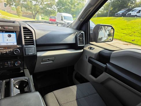 Used 2017 Ford F150 XL w/ Equipment Group 101A Mid AWD/4WD image 53