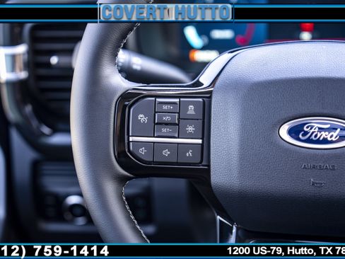 New 2026 Ford F250 Lariat w/ Black Appearance Package image 27