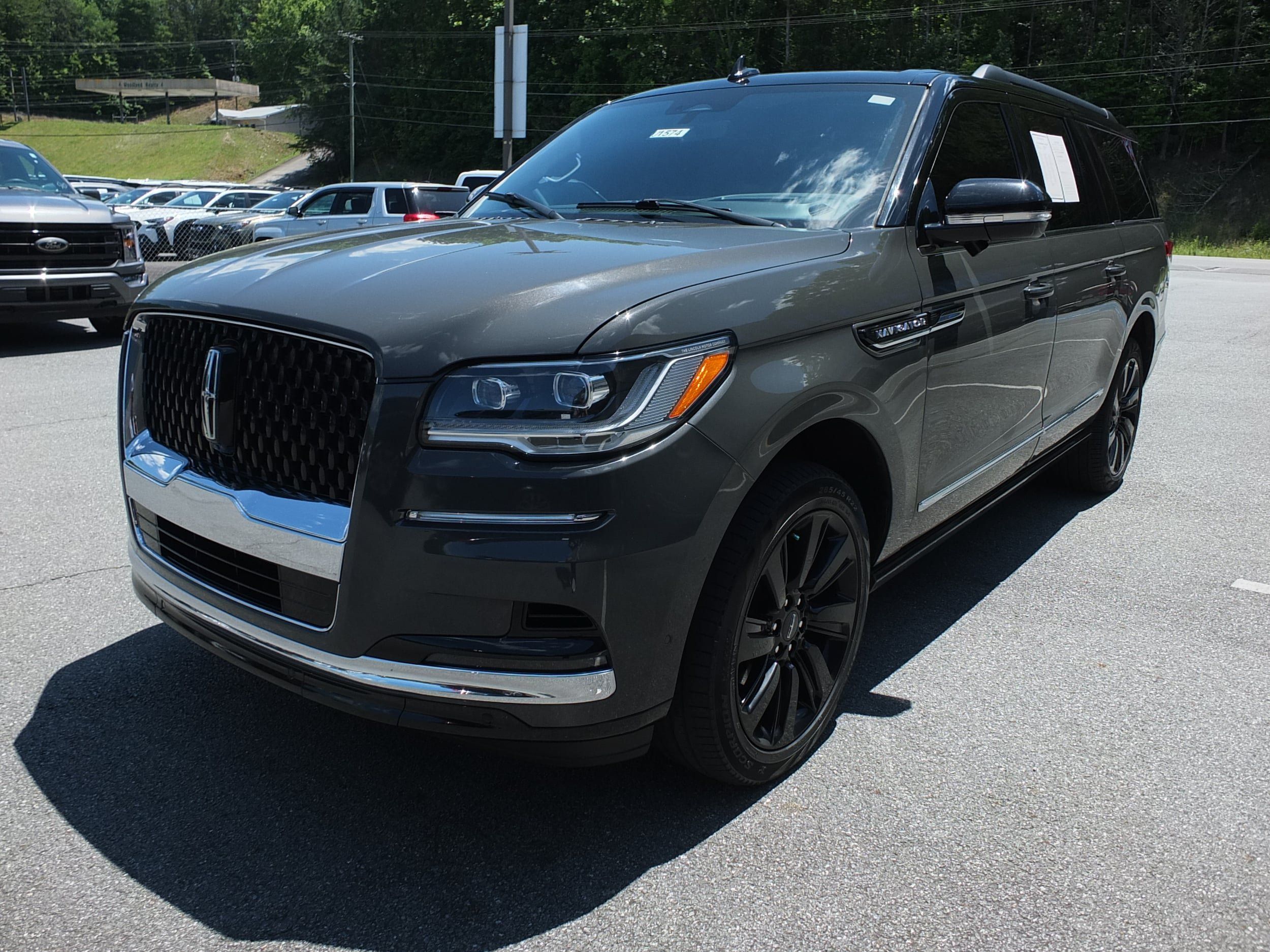 Used 2022 Lincoln Navigator L Black Label AWD/4WD image 7
