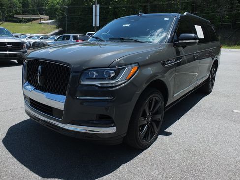 Used 2022 Lincoln Navigator L Black Label AWD/4WD image 7