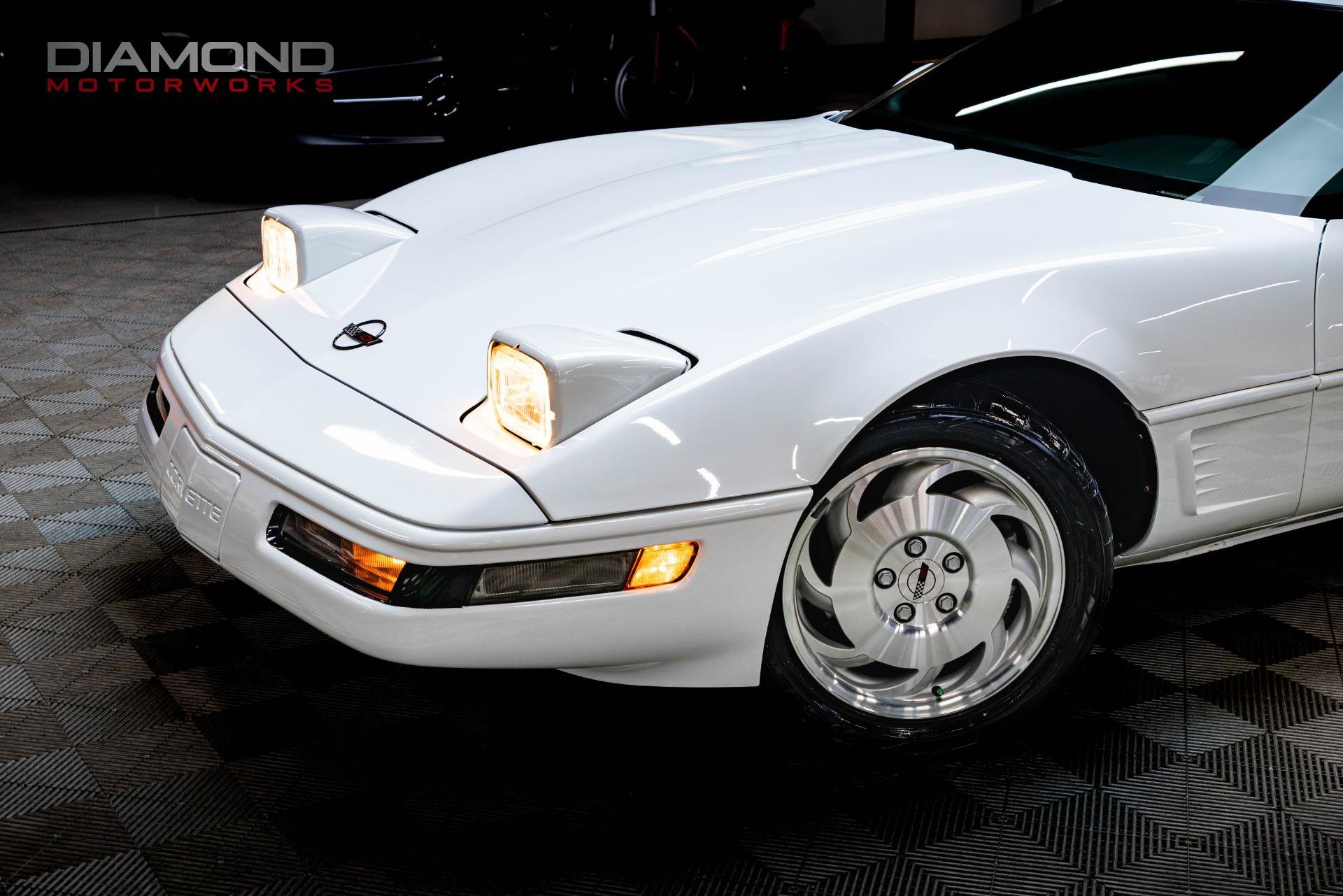 Used 1995 Chevrolet Corvette Coupe RWD image 7