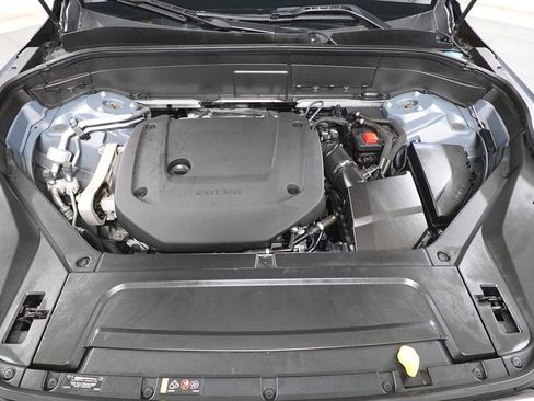 Used 2023 Volvo XC90 B6 Plus image 33