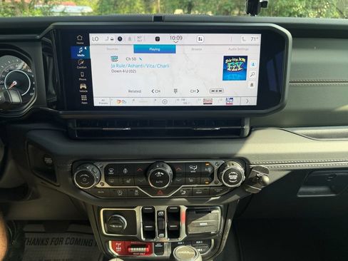 Used 2025 Jeep Gladiator Mojave w/ Safety Group AWD/4WD image 24