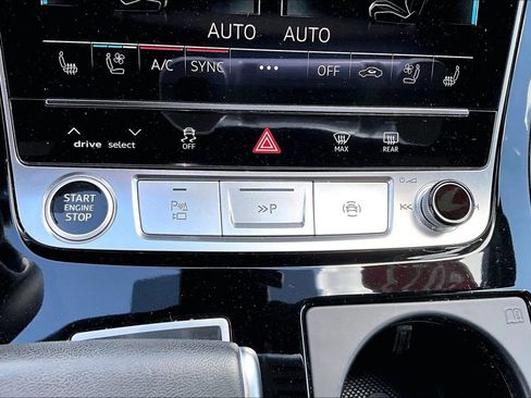 Used 2023 Audi Q7 3.0T Prestige w/ Prestige Package image 28