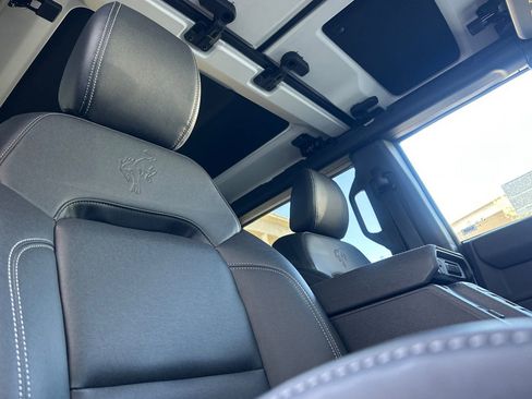 New 2026 Ford Bronco Badlands w/ Sasquatch Package image 16