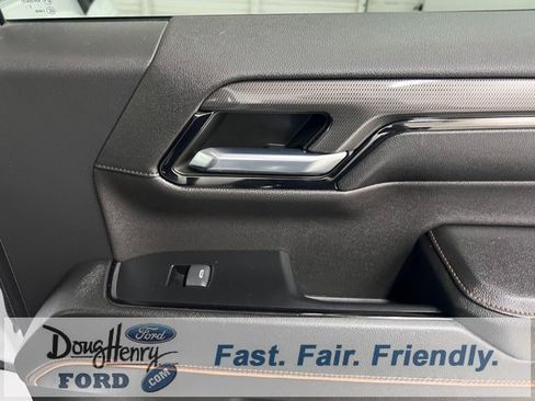 Used 2023 GMC Sierra 1500 AT4 w/ Technology Package image 32