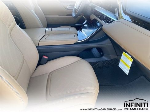 New 2026 INFINITI QX80 Luxe image 11