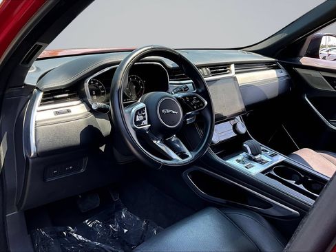 Used 2024 Jaguar F-PACE R-Dynamic S AWD/4WD image 13