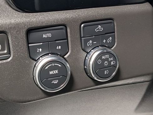 Used 2024 GMC Sierra 1500 Elevation image 14