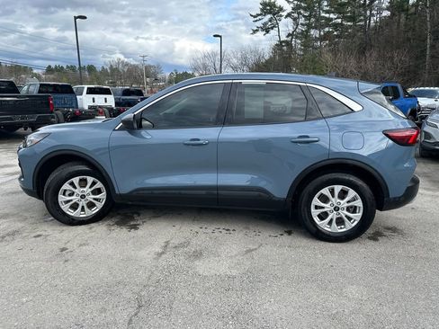 Used 2024 Ford Escape Active w/ Tech Pack #1 AWD/4WD image 2