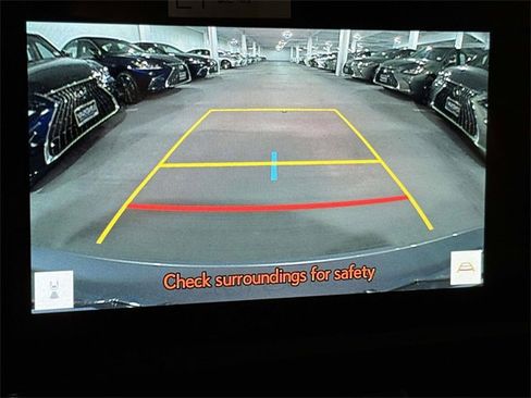 New 2025 Lexus ES 300h w/ Premium Package image 6