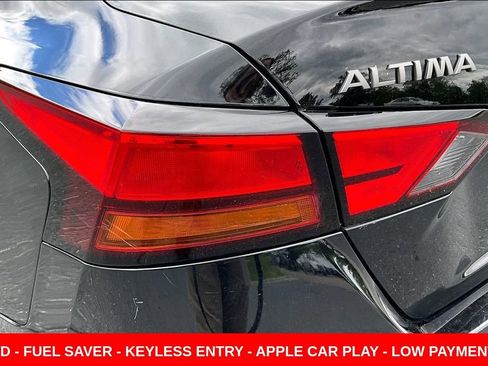 Used 2024 Nissan Altima 2.5 SV AWD/4WD image 21