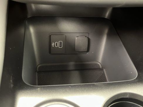 New 2026 Ford Explorer Active AWD/4WD image 25