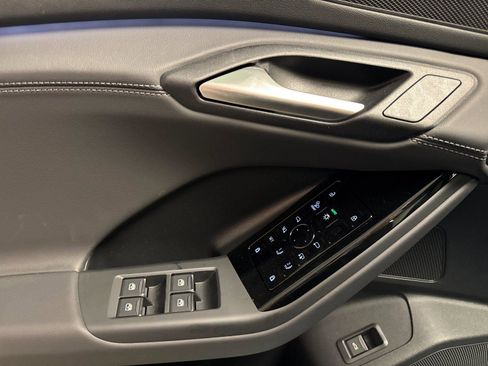 New 2025 Audi Q6 e-tron Premium Plus image 10