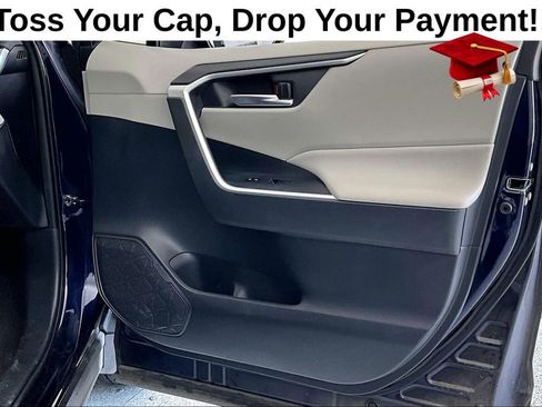 Used 2019 Toyota RAV4 XLE w/ Convenience Package FWD image 23