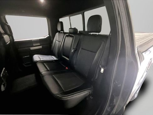 Used 2019 Ford F150 Lariat w/ Equipment Group 502A Luxury image 22