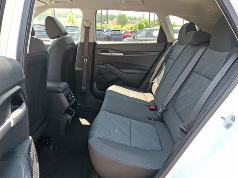 Certified 2025 Kia Seltos LX AWD/4WD image 10