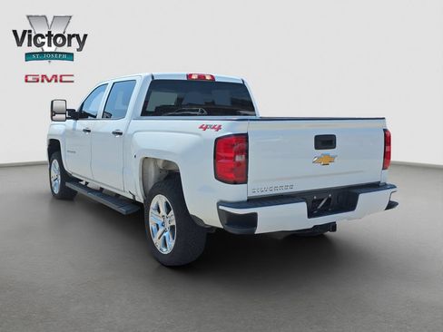Used 2018 Chevrolet Silverado 1500 Custom w/ Trailering Package AWD/4WD image 15