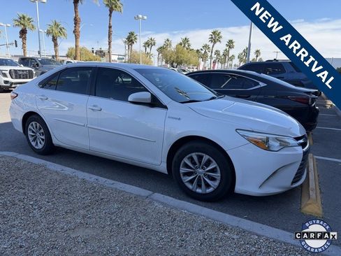 Used 2017 Toyota Camry LE w/ Protection Package (Q2) image 2