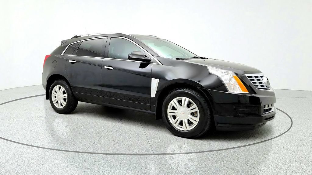 Used 2015 Cadillac SRX Luxury w/ Driver Awareness Package FWD image 3