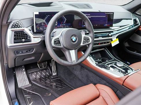 Used 2026 BMW X5 xDrive40i w/ M Sport Package AWD/4WD image 10