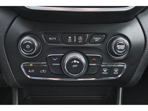 Used 2020 Jeep Cherokee Latitude image 25