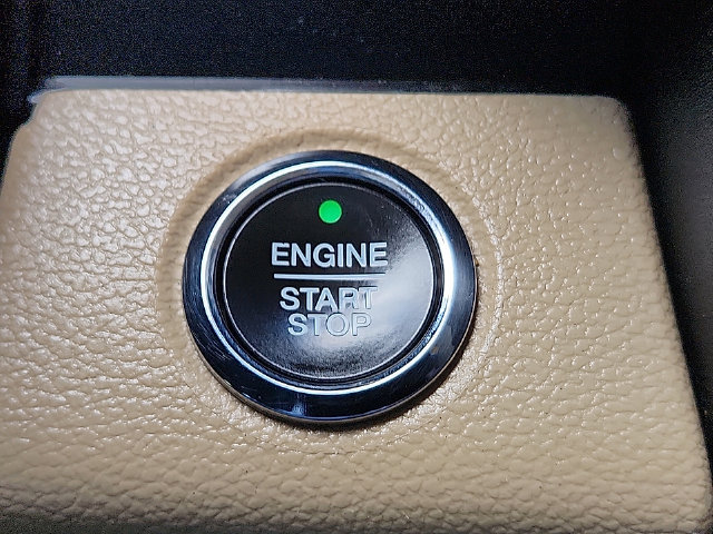 Used 2017 Ford F150 Lariat w/ Equipment Group 502A Luxury RWD image 19