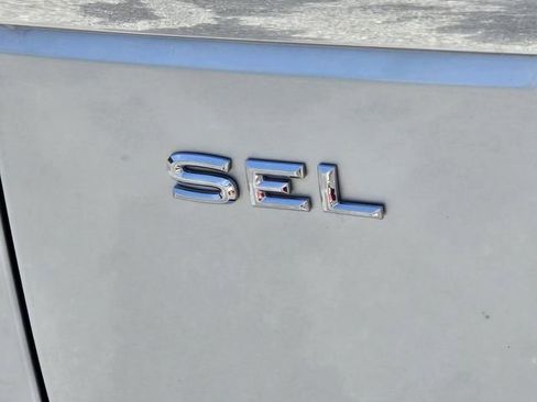 Used 2019 Volkswagen Atlas SEL AWD/4WD image 17