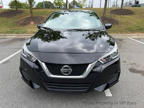 Used 2022 Nissan Versa S FWD image 2