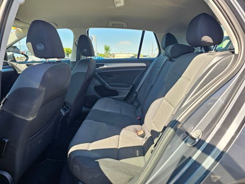 Used 2016 Volkswagen Golf S FWD image 12