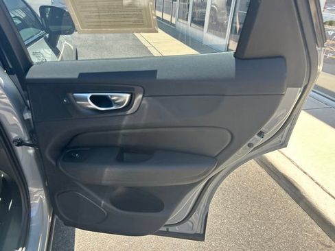 Certified 2025 Volvo XC60 B5 Plus AWD/4WD image 12