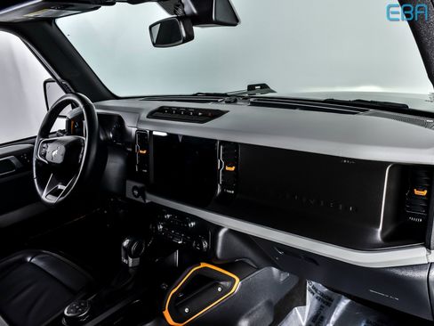 Used 2022 Ford Bronco Badlands image 26