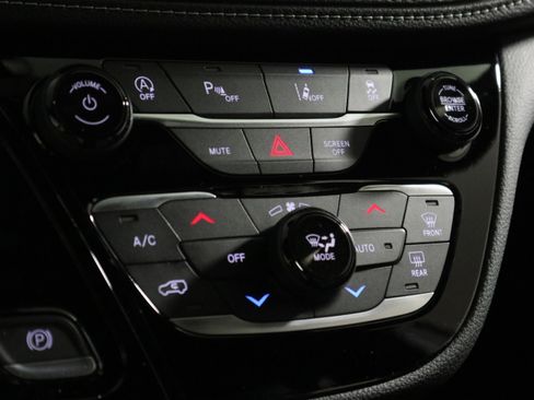 New 2026 Chrysler Pacifica Select image 27