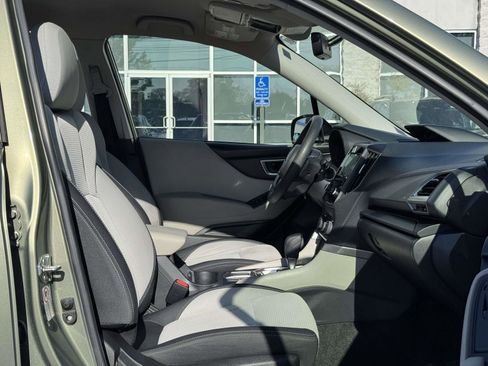 Used 2019 Subaru Forester w/ Alloy Wheel Package AWD/4WD image 9