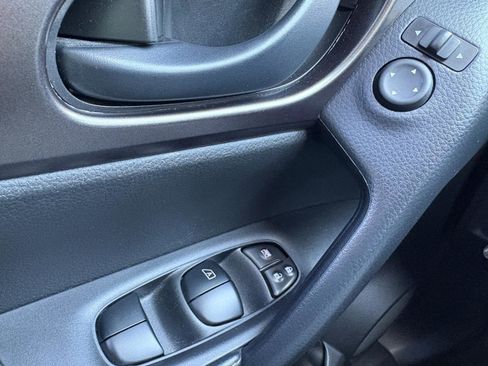 Used 2020 Nissan Rogue Sport S FWD image 29