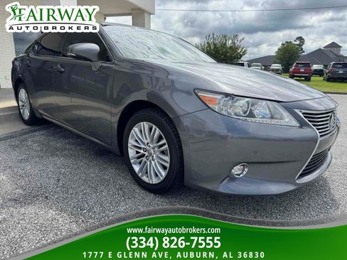 Used 2014 Lexus ES 350 w/ Luxury Package FWD image 4