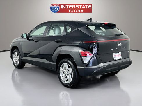 Used 2024 Hyundai Kona SE AWD/4WD image 5