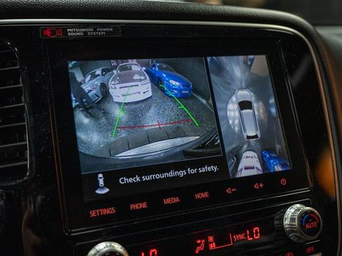 Used 2020 Mitsubishi Outlander GT image 23