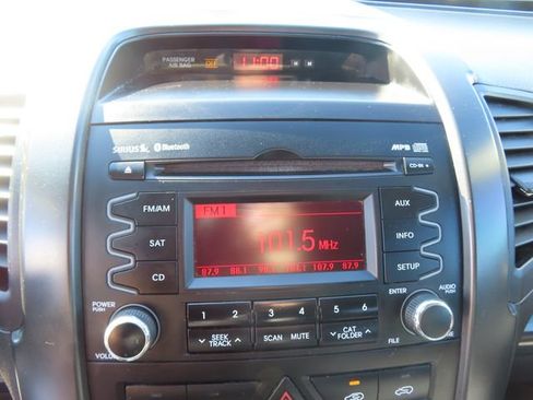 Used 2012 Kia Sorento LX AWD/4WD image 24