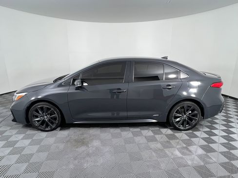 Used 2023 Toyota Corolla SE image 8